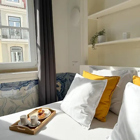 Cozy With Shared Bathroom On Rua Augusta Maison d'hôtes