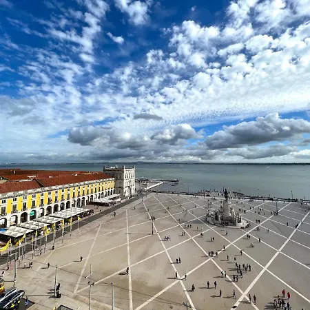 Affittacamere Cozy With Shared Bathroom On Rua Augusta